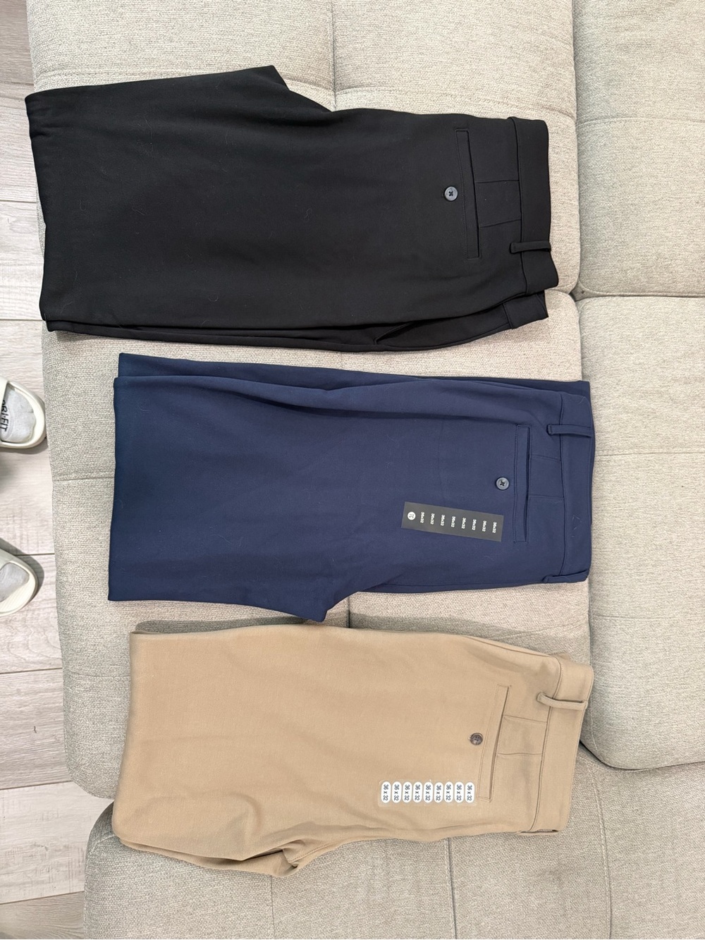 Neutral Slim Comfort Knit Chino Pant 3-Pack
36 / 32L NWT